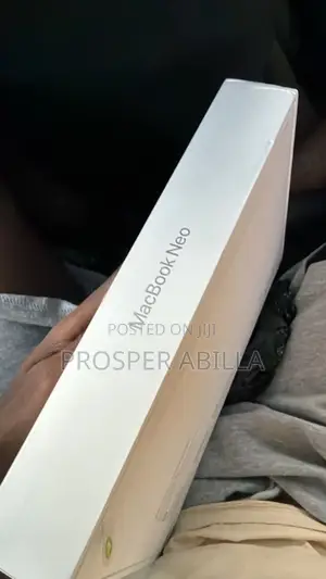 New Laptop Apple MacBook 8GB SSD 512GB