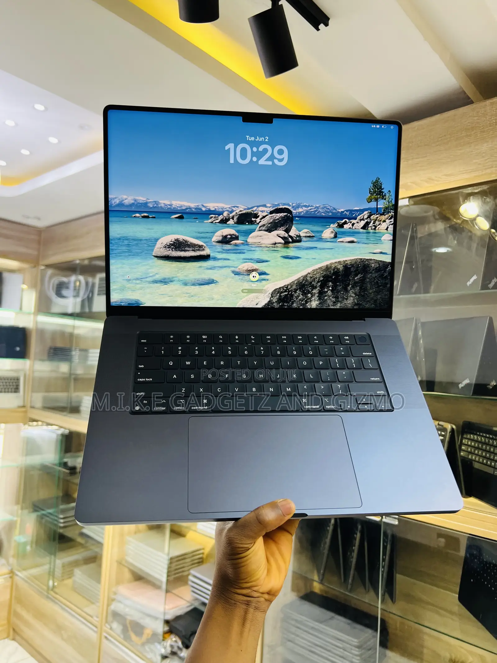 Laptop Apple MacBook Pro 2024 M3 Max 36GB Apple M3 Max SSD 1T
