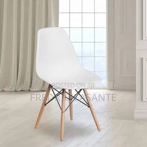 Modern Nordic Dining Chair – Elegant Comfort for Every Space