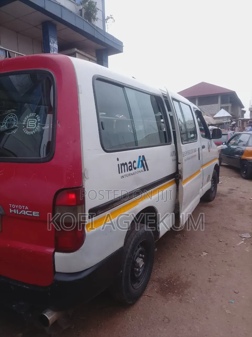 Toyota HiAce 2013 White