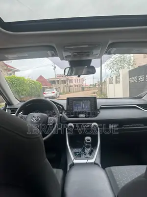 Toyota RAV4 XLE AWD 2020 Gray