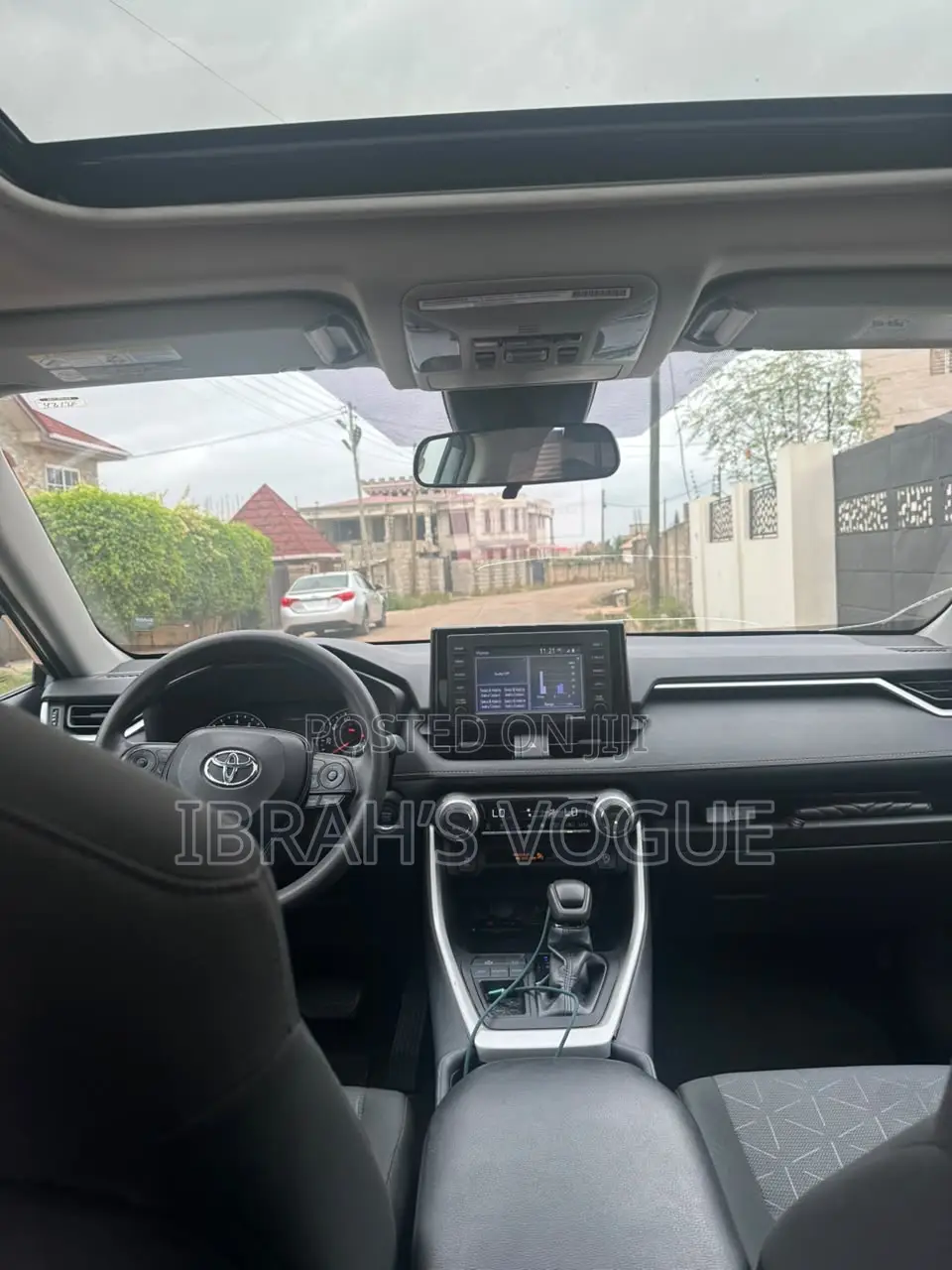 Toyota RAV4 XLE AWD 2020 Gray