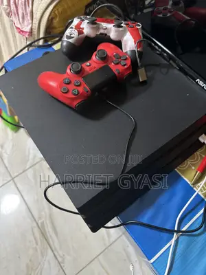 Ps4 Pro 1tb 7 Games With 2 Controllers