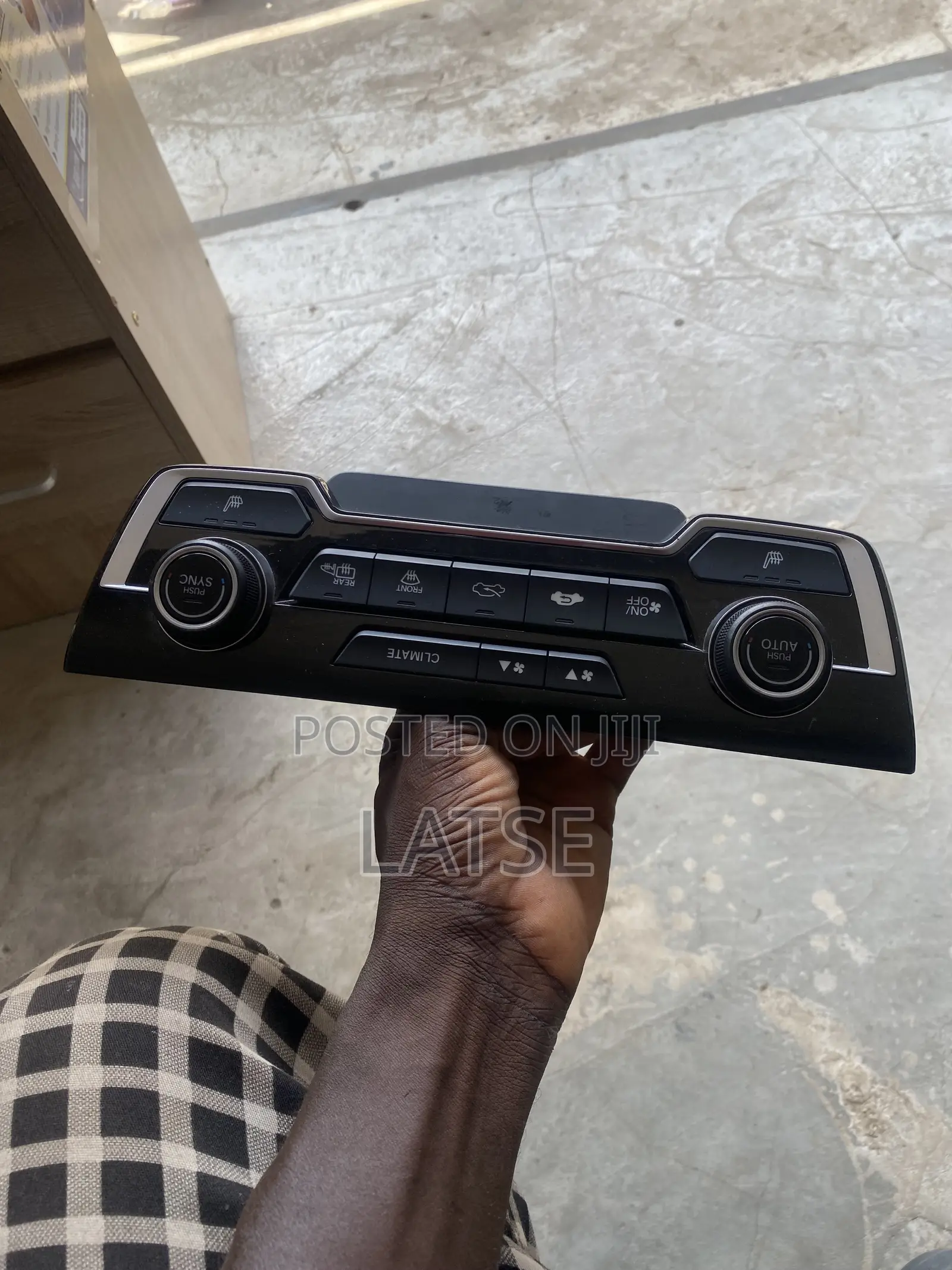 Honda Cr-v 2017,2018,2019,2020,2021,2022 a/C Switch/Control Panel