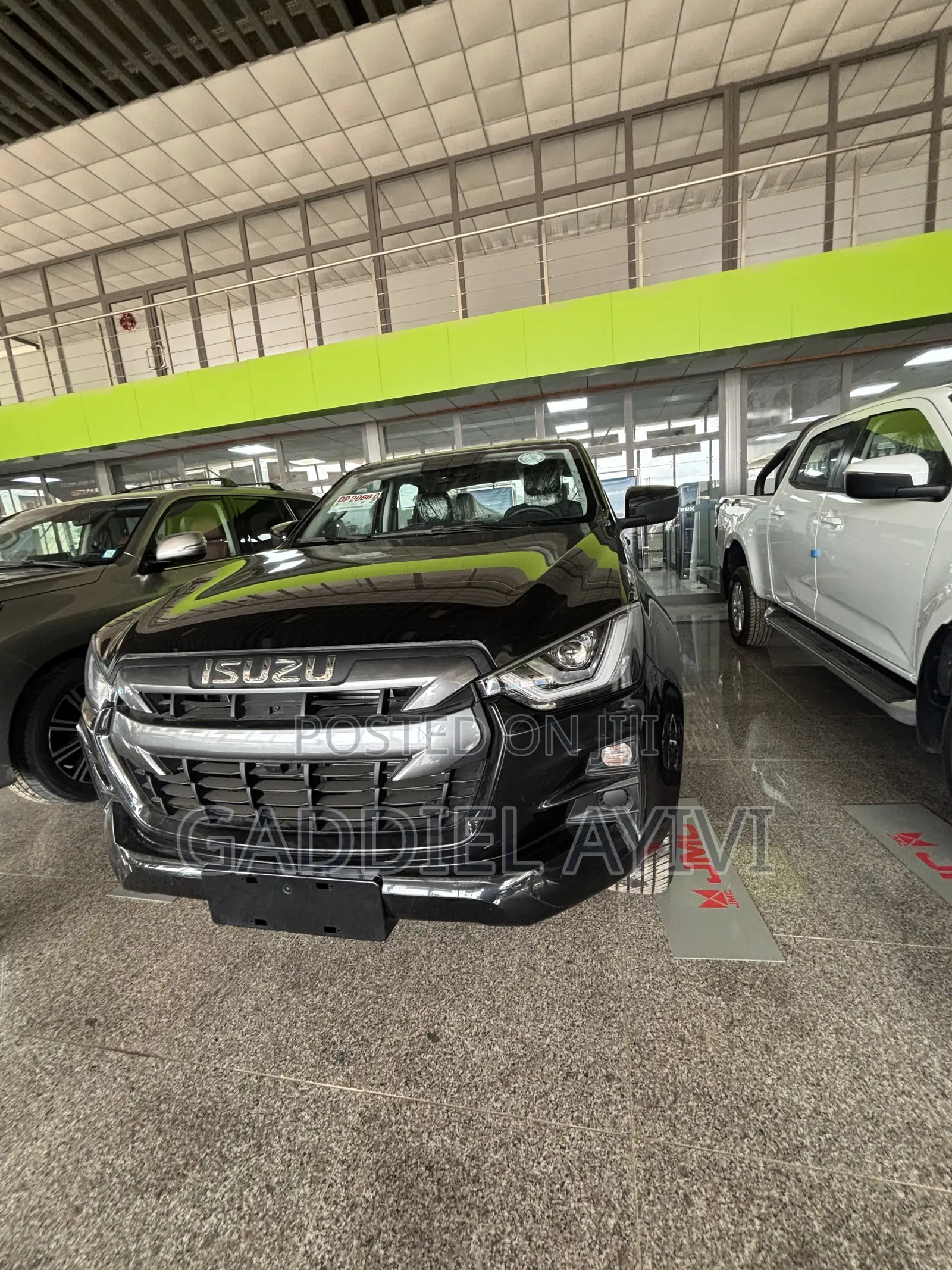 New Isuzu D-MAX 2025 Black