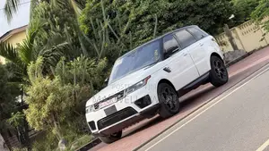 Land Rover Range Rover 2.0L I4 Turbocharged HSE PHEV 2019 White