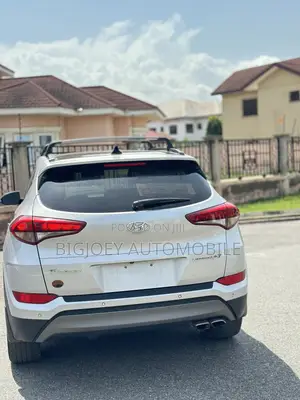 Hyundai Tucson Limited AWD 2016 Silver