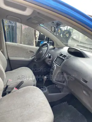 Toyota Vitz 1.3 AWD 5dr 2010 Blue