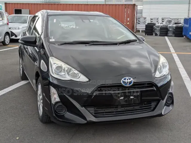 Toyota Aqua 2015 Black