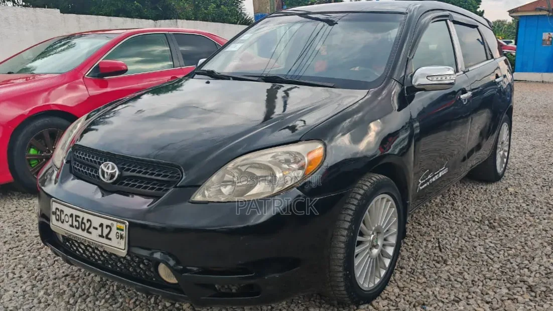 Toyota Matrix XR Hatchback FWD (1.8L 4cyl 4A) 2007 Black