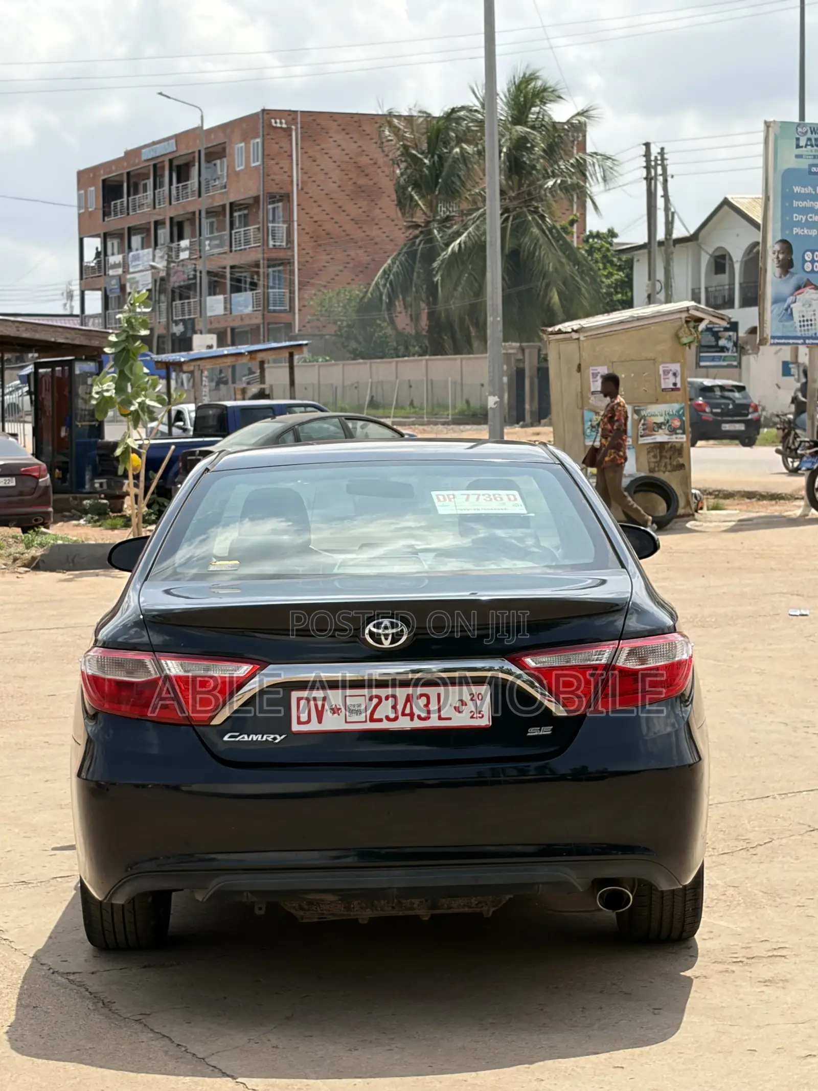 Toyota Camry SE 4dr Sedan (2.5L 4cyl 6A) 2017 Black