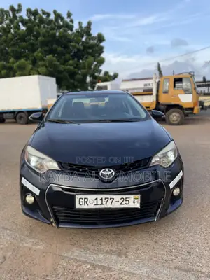 Toyota Corolla 2016 Black