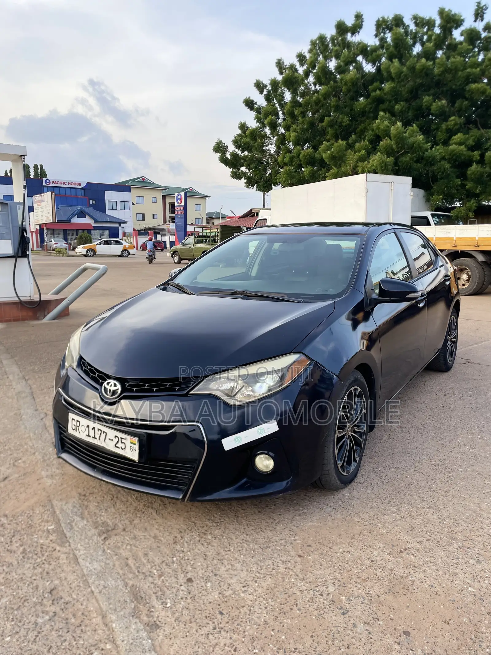 Toyota Corolla 2017 Black