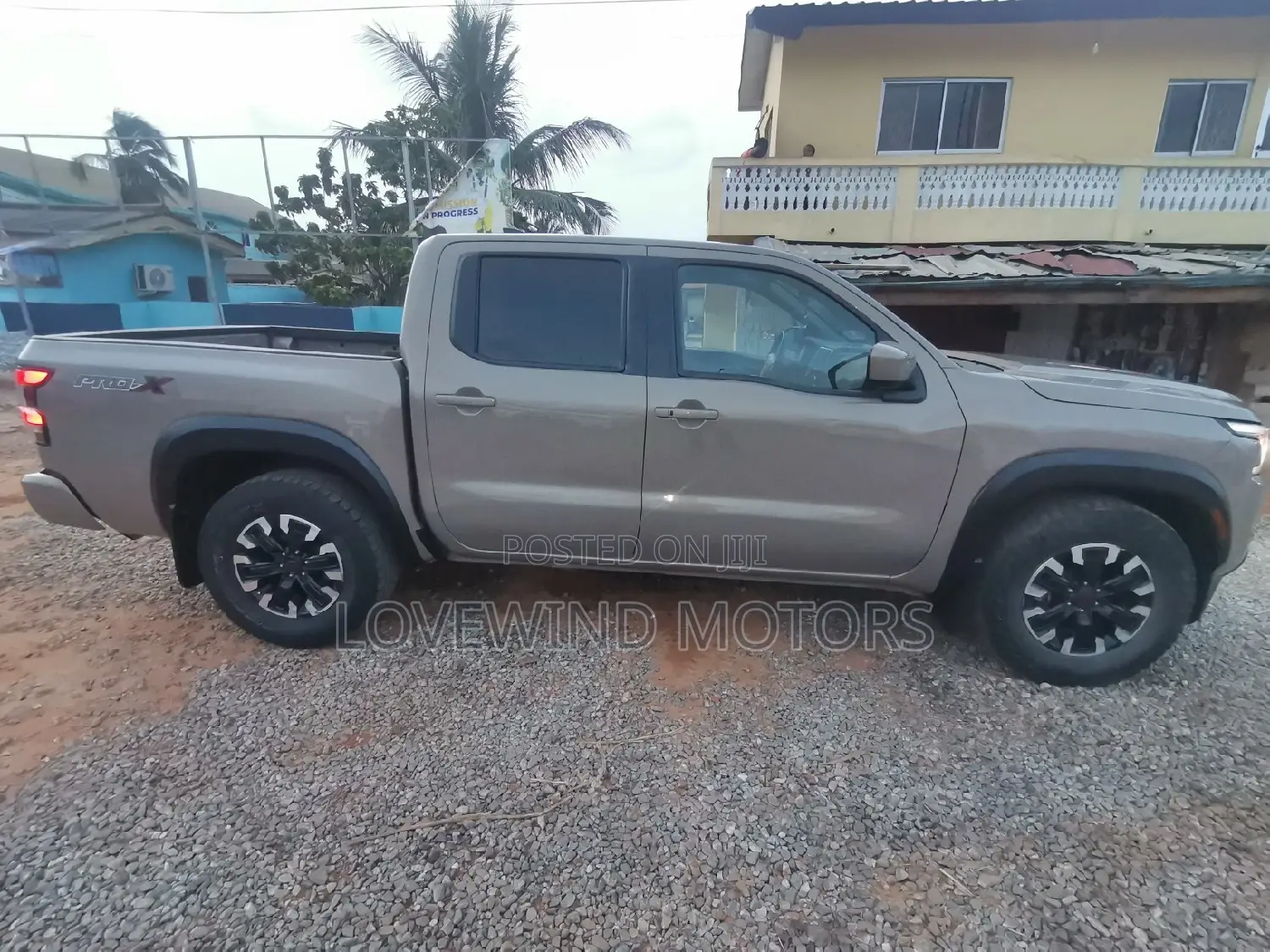 Nissan Frontier PRO-X 2024 Gray