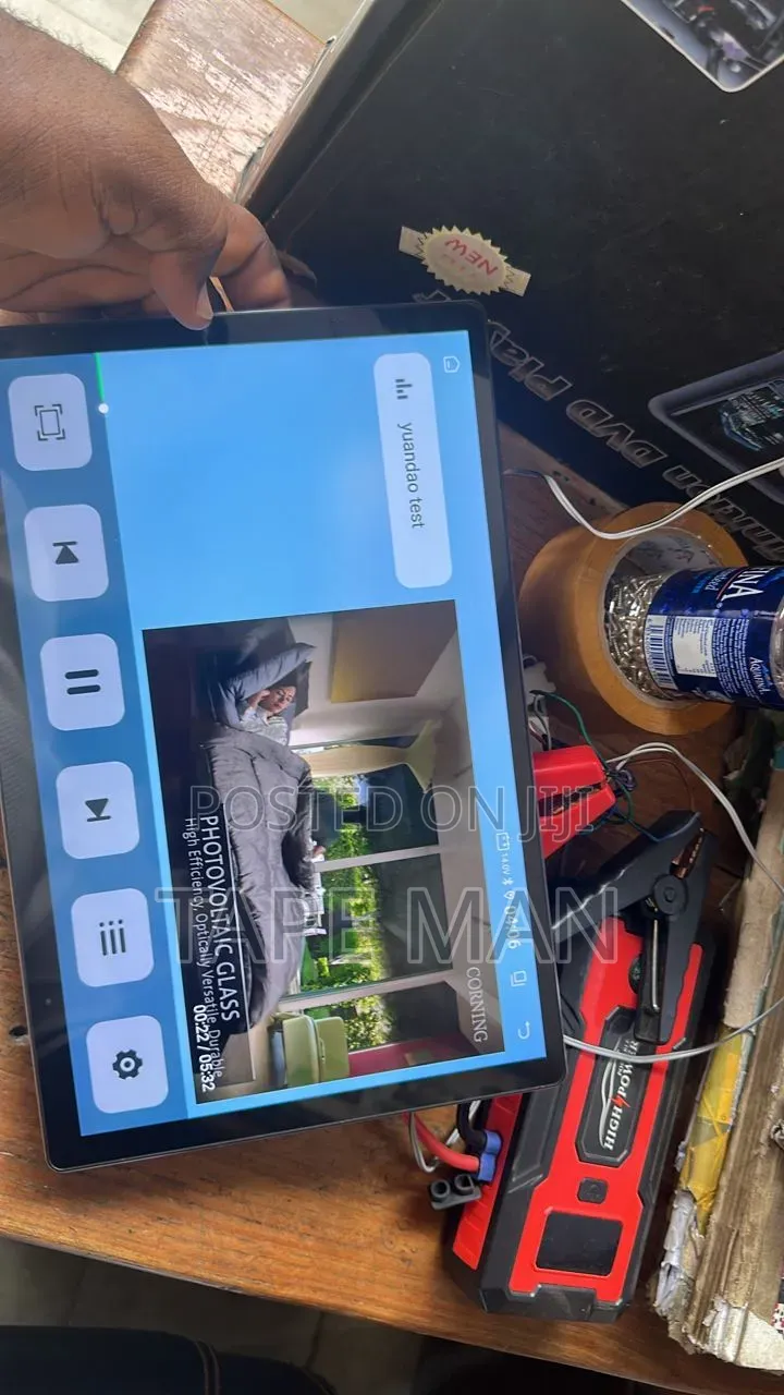 Universal Android and Carplay 13 Inches