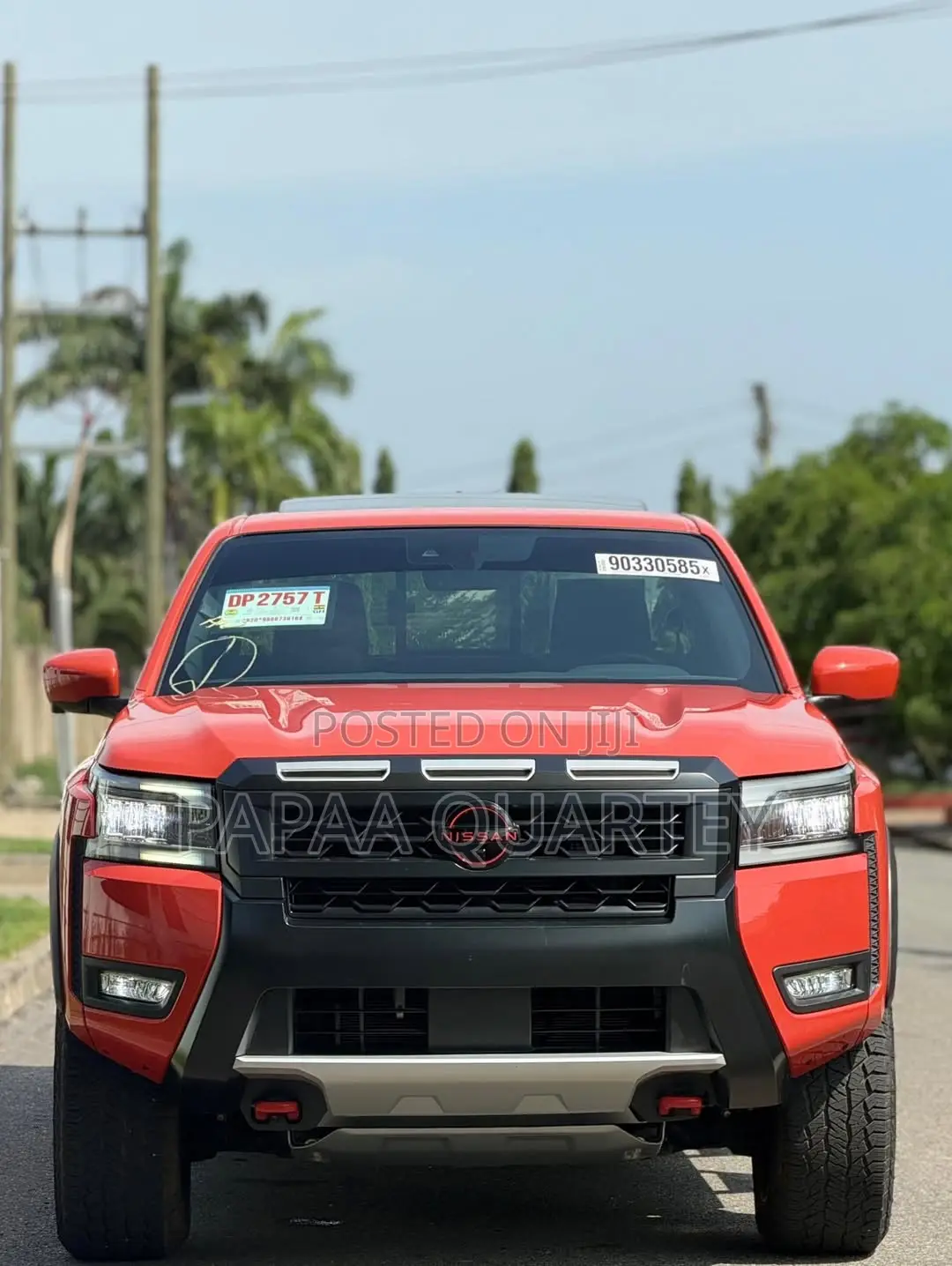 Nissan Frontier 2025 Orange