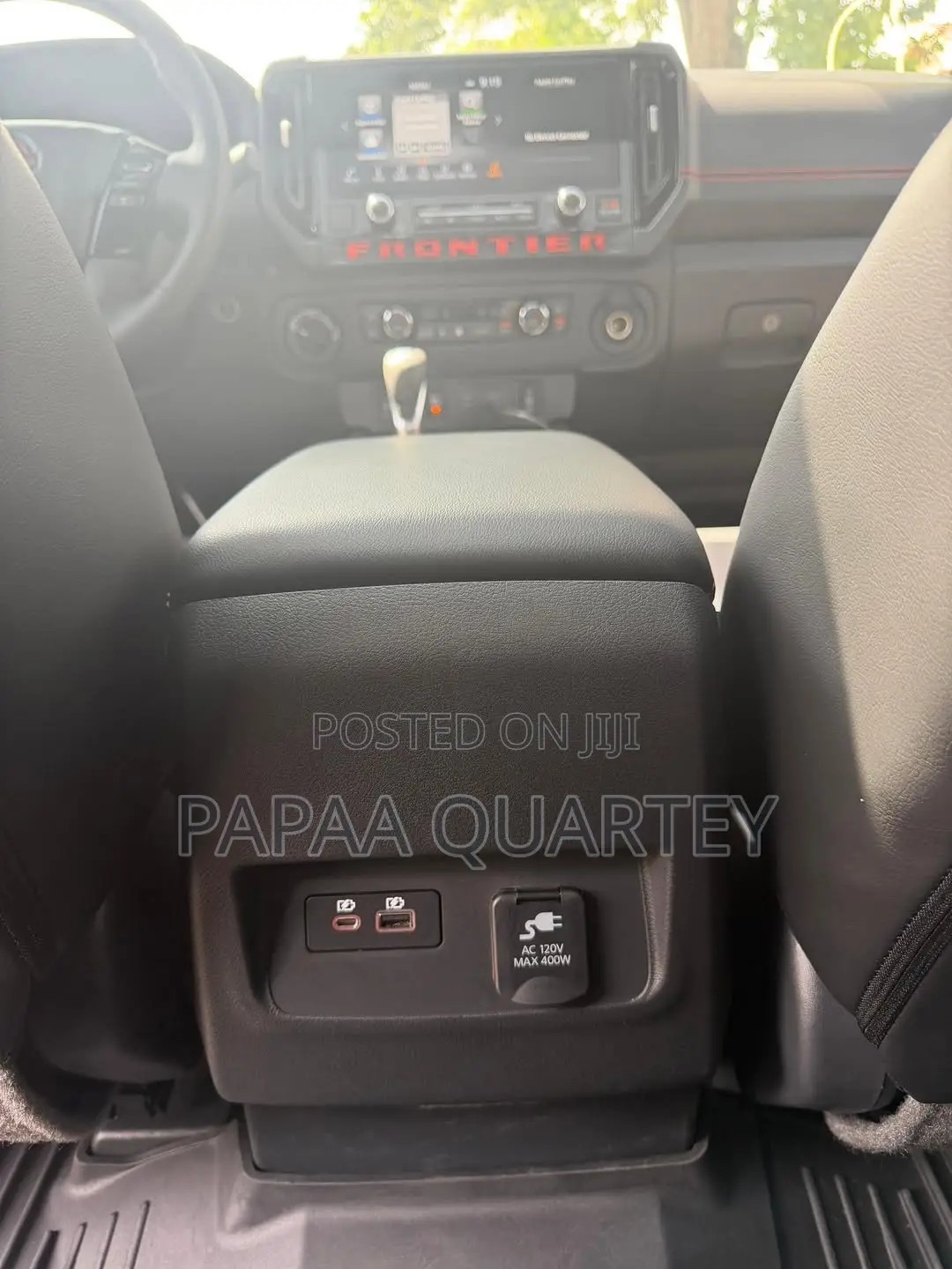 Nissan Frontier 2025 Orange