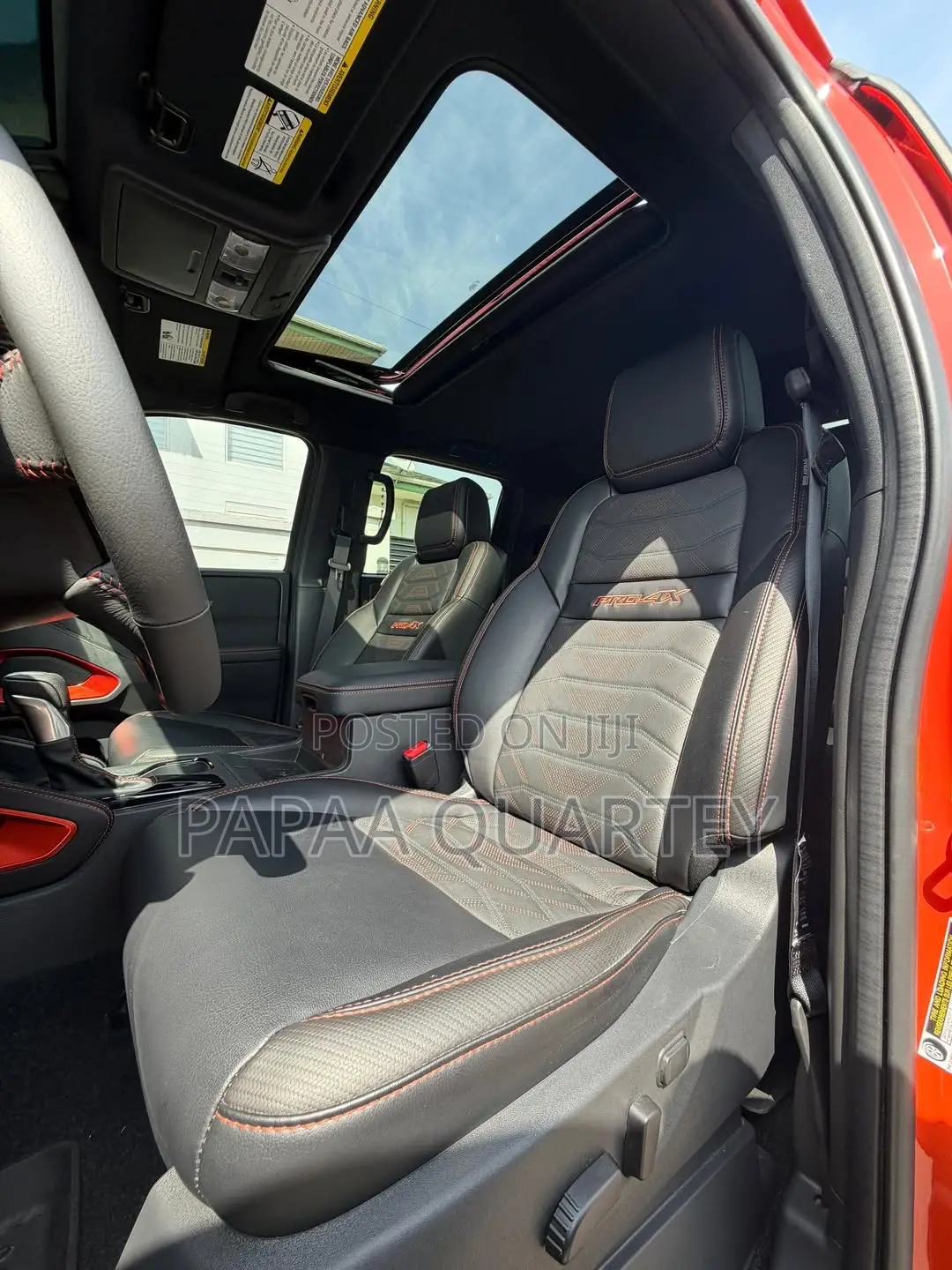Nissan Frontier 2025 Orange
