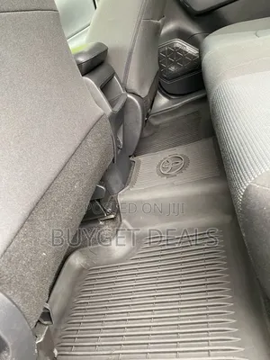 Toyota RAV4 LE 2021 Gray