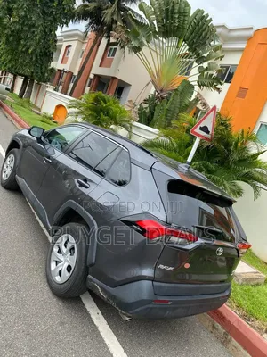 Toyota RAV4 LE 2021 Gray
