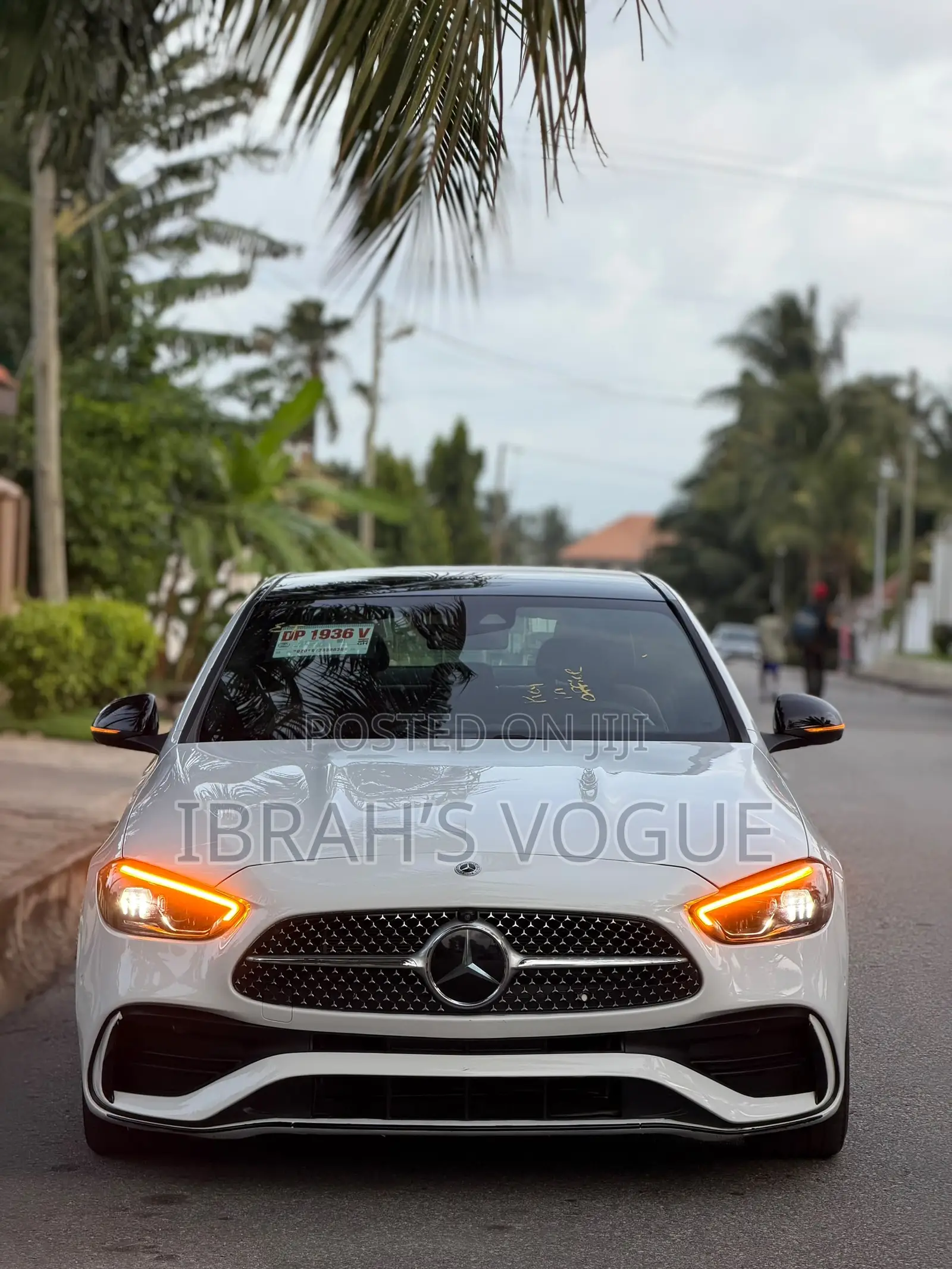 Mercedes-Benz C300 2023 White