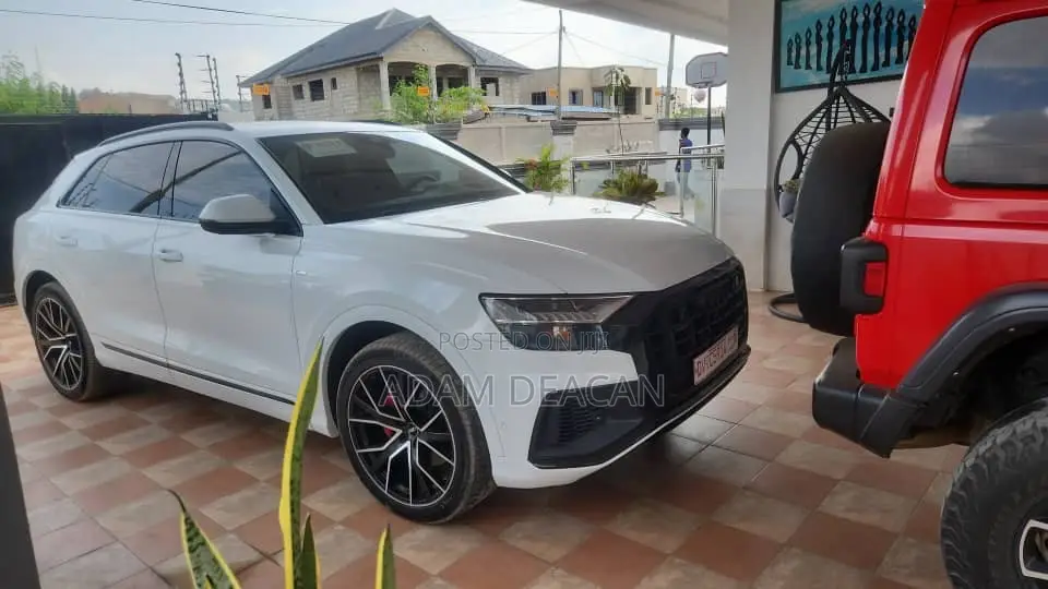 Audi Q8 55 Premium AWD quattro 2020 White