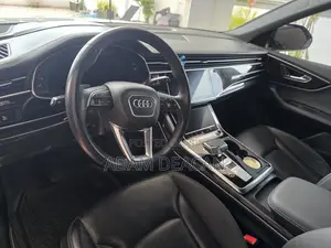 Audi Q8 55 Premium AWD quattro 2020 White