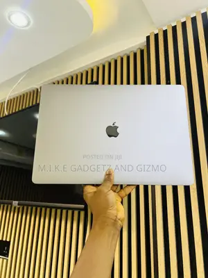 Laptop Apple MacBook Pro 2019 32GB Intel Core i9 SSD 512GB