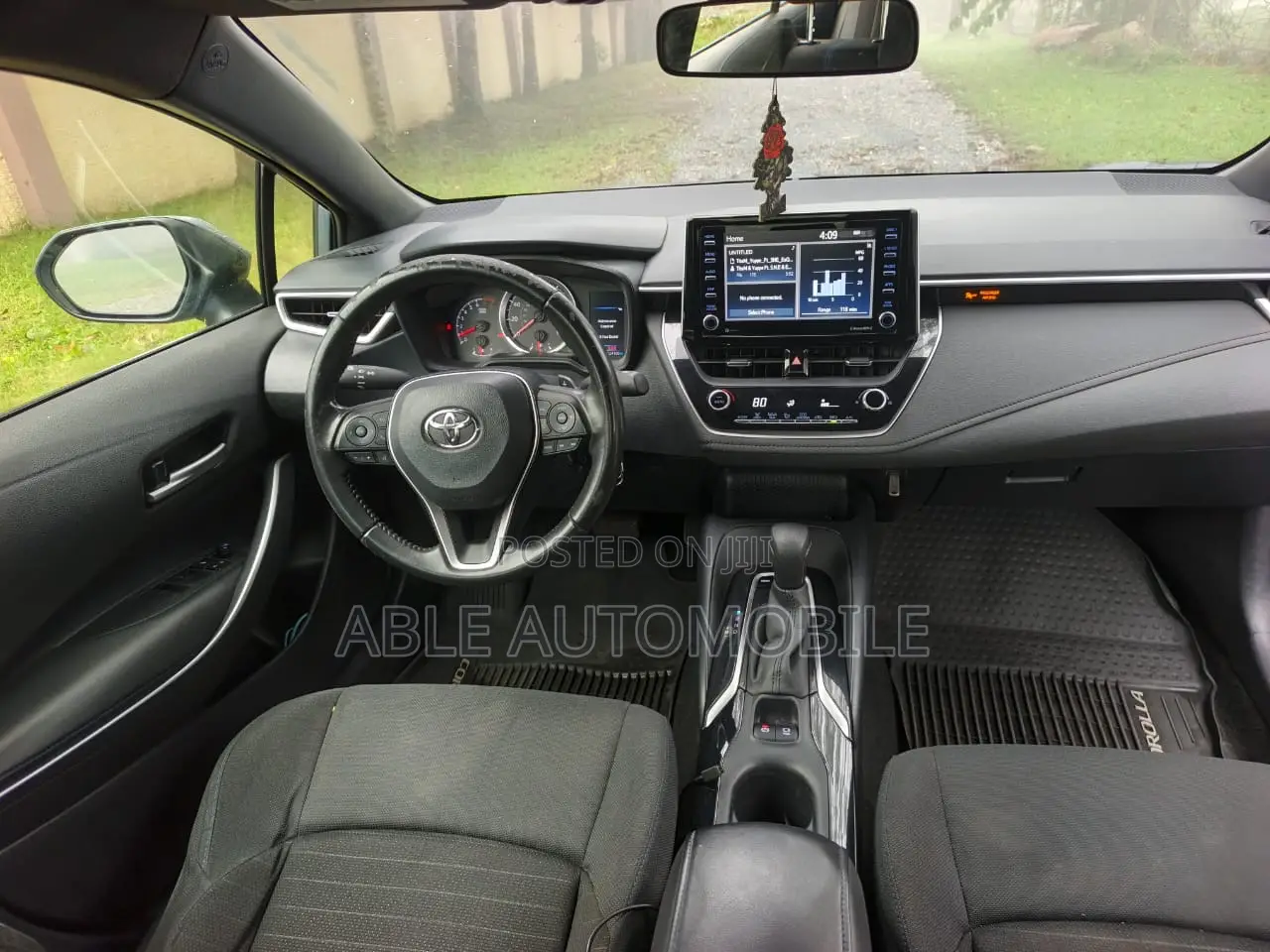 Toyota Corolla LE 2021 Blue
