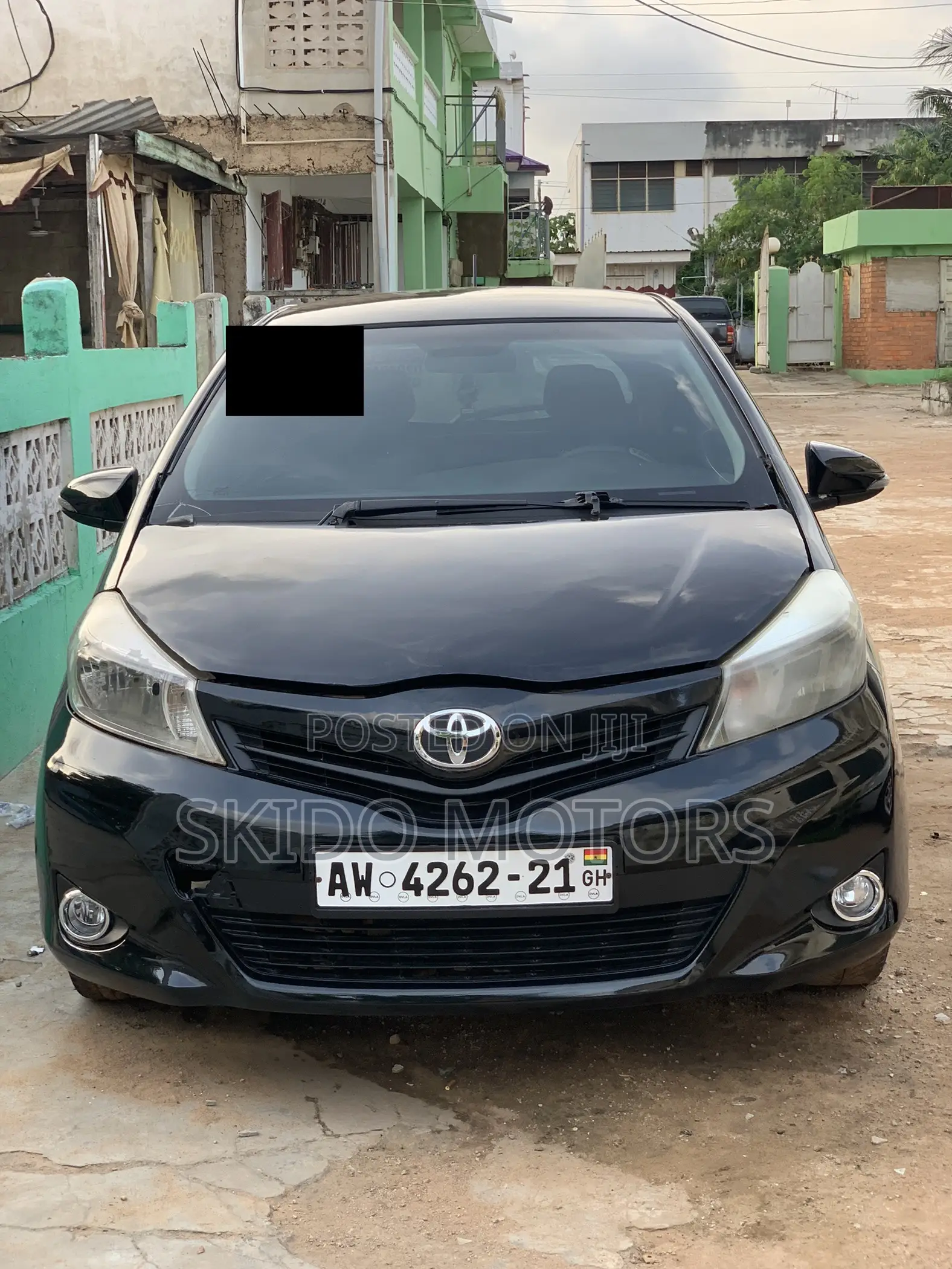 Toyota Vitz 2012 Black