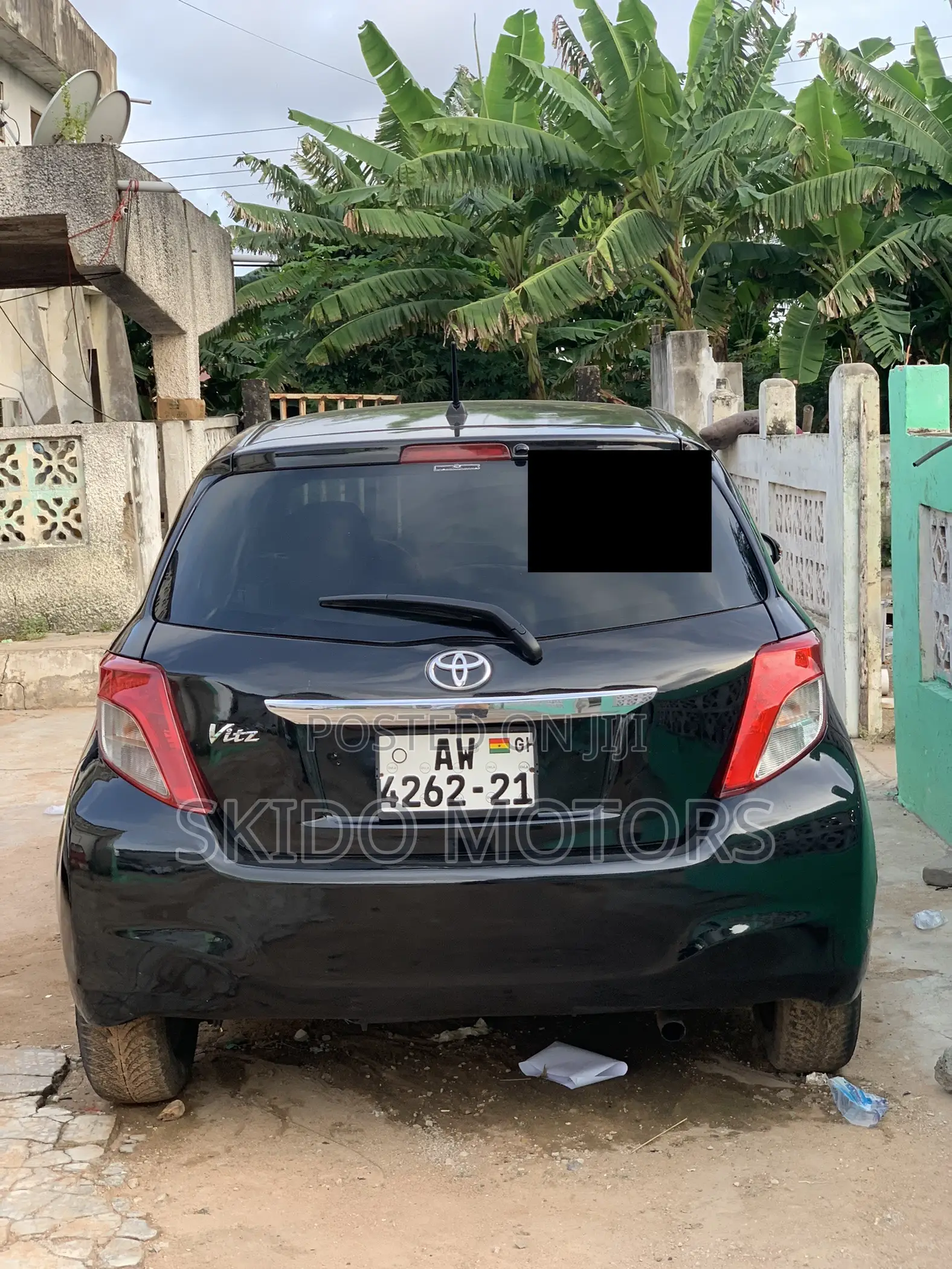 Toyota Vitz 2012 Black