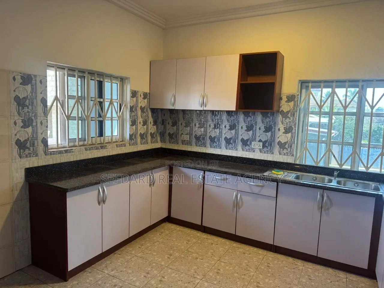 3bdrm Apartment in Sefdard Properties, Tantra Hills for rent