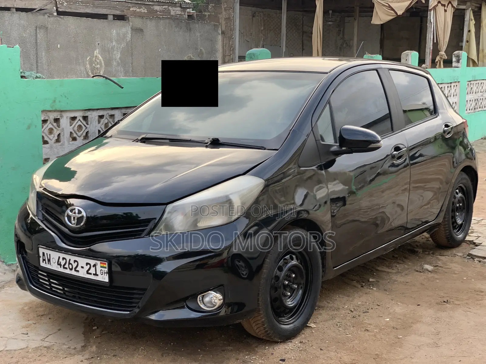 Toyota Vitz 2012 Black