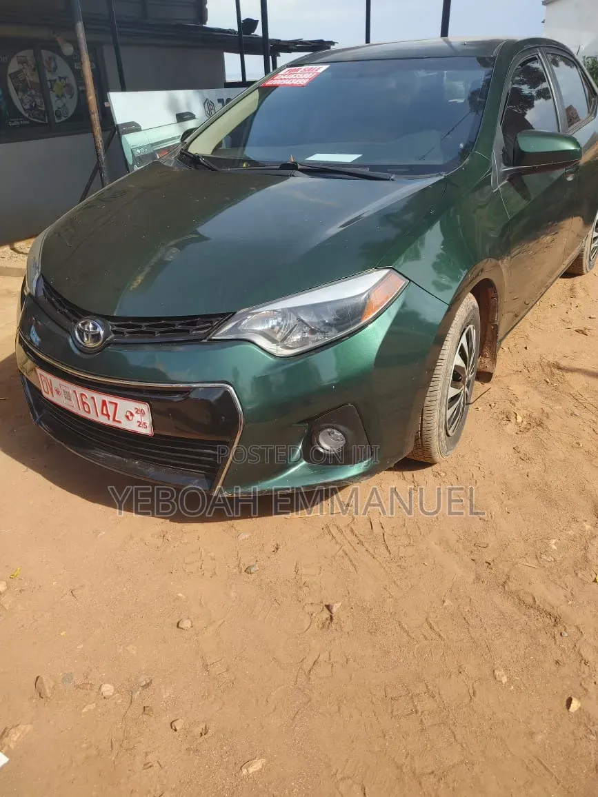 Toyota Corolla LE 4dr Sedan (1.8L 4cyl CVT) 2015 Green