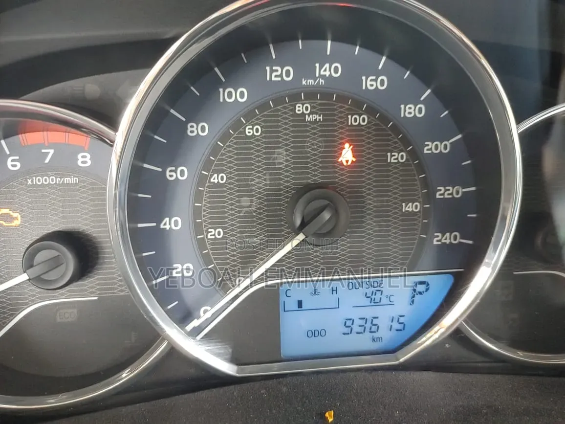 Toyota Corolla LE 4dr Sedan (1.8L 4cyl CVT) 2015 Green