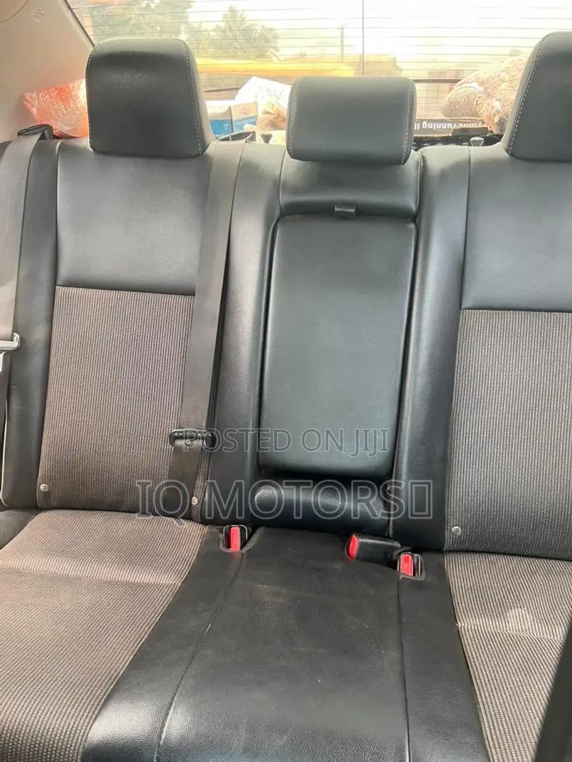 Toyota Corolla S 4dr Sedan (1.8L 4cyl CVT) 2016 Blue