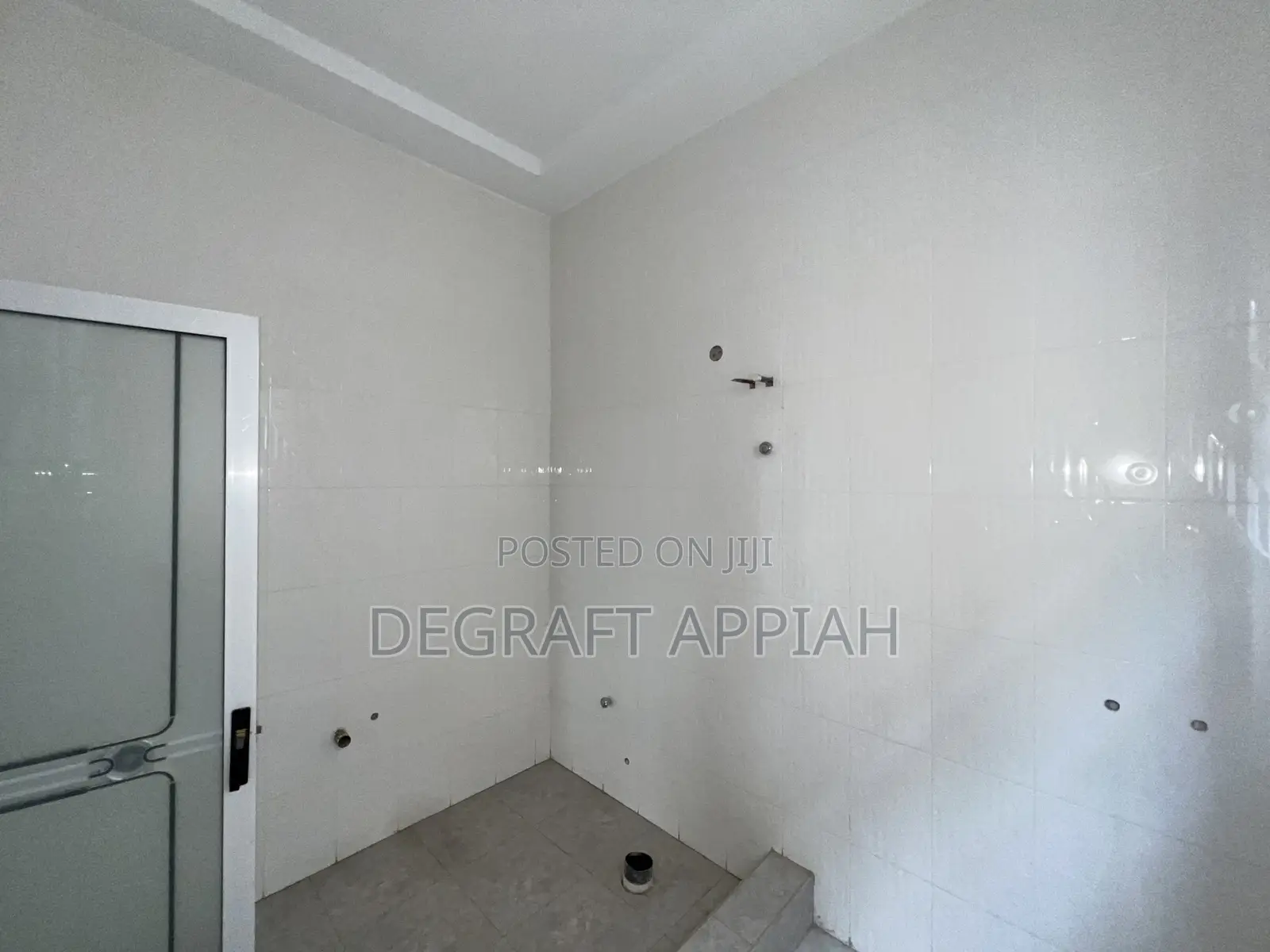 4bdrm House in Santasi Brofoyedru, Kumasi Metropolitan for sale