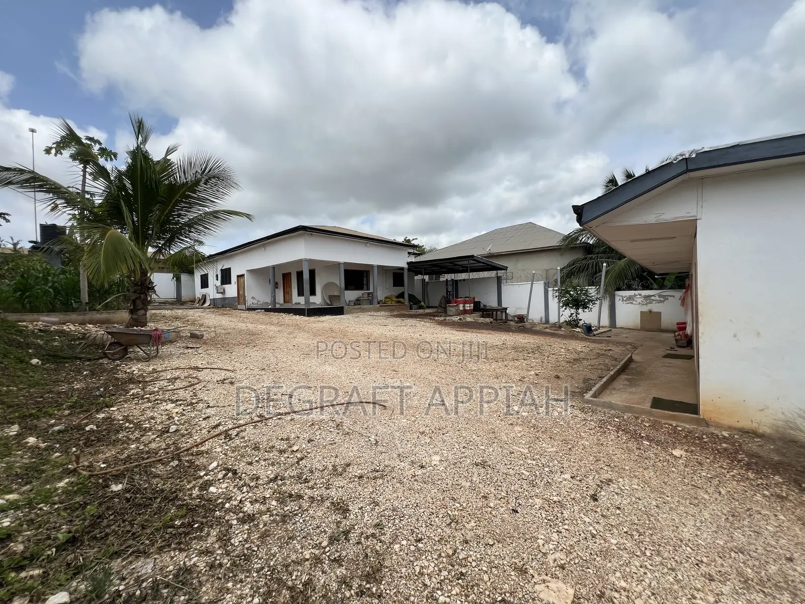3bdrm House in Santasi Pakyi, Kumasi Metropolitan for sale