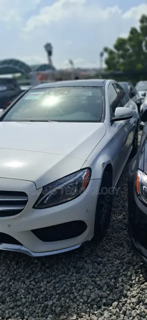 Mercedes-Benz C400 2017 White