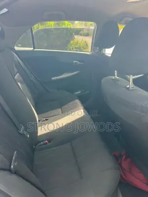 Toyota Corolla S 4dr Sedan (1.8L 4cyl 4A) 2013 Silver