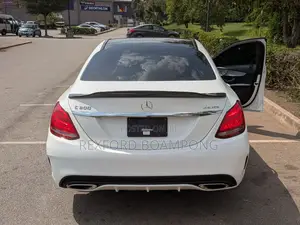 Mercedes-Benz C300 Sport 4Matic Sedan AWD (2.0L 4cyll 7A) 2016 White