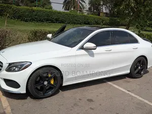 Mercedes-Benz C300 Sport 4Matic Sedan AWD (2.0L 4cyll 7A) 2016 White