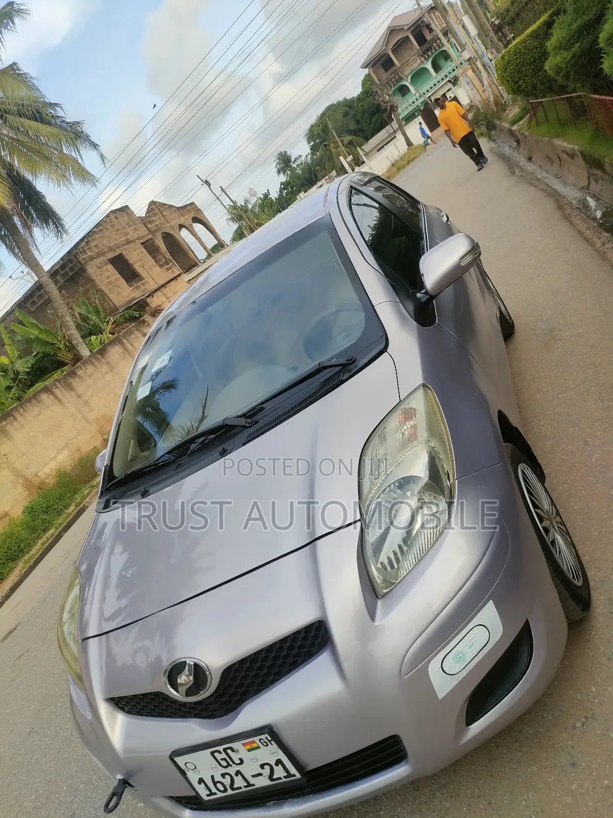 Toyota Vitz 1.3 FWD 5dr 2010 Silver