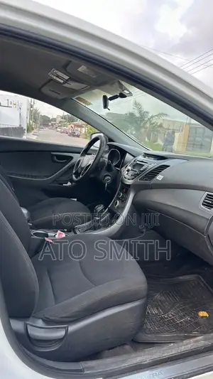 Hyundai Elantra 2014 White