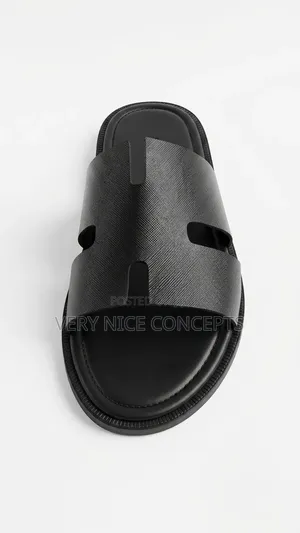 Men's Black Textured Leather Slides - Hermes Design