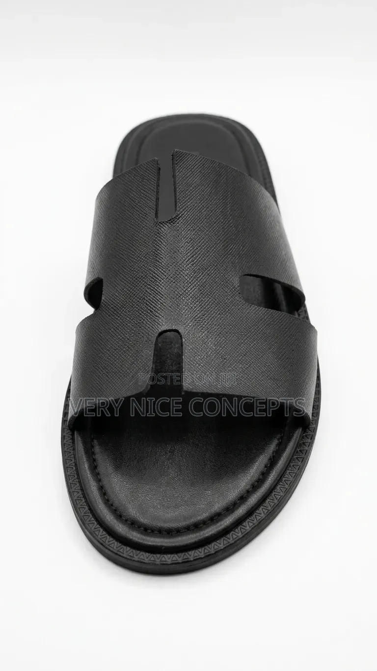 Men's Black Textured Leather Slides - Hermes Design