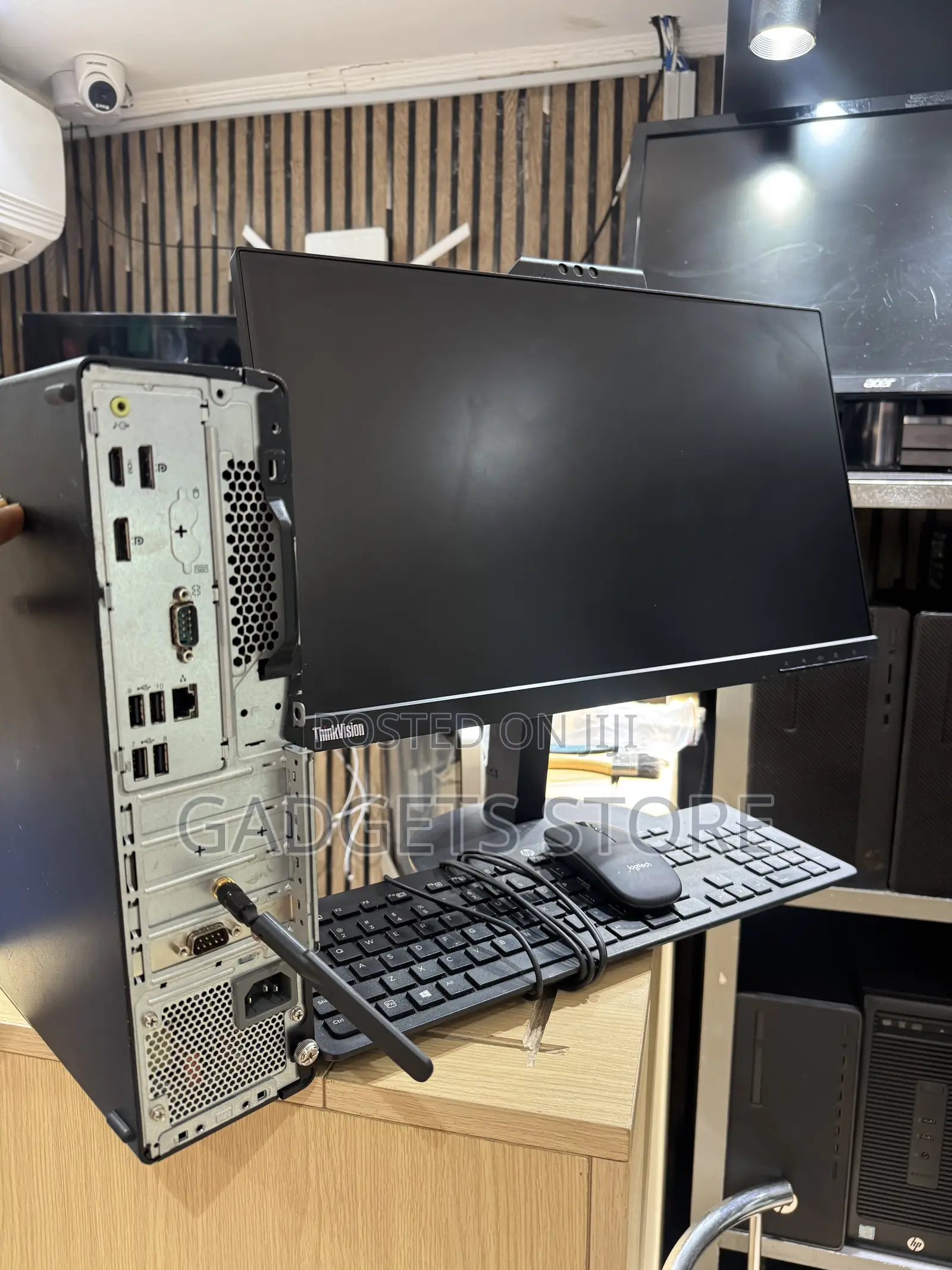 Desktop Computer Lenovo ThinkCentre M710 SFF 16GB Intel Core i5 HDD 1T