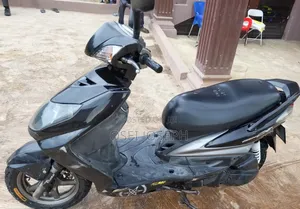 Yamaha 2012 Black