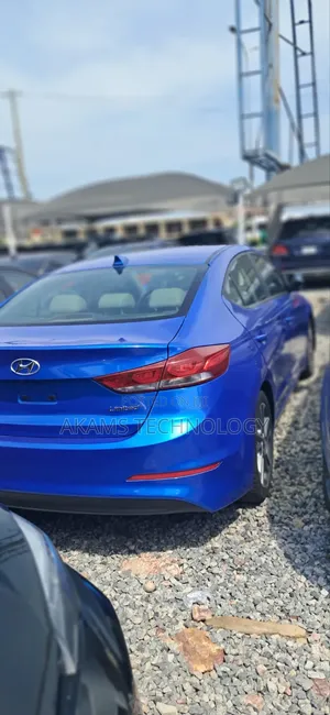 Hyundai Elantra Limited 2018 Blue
