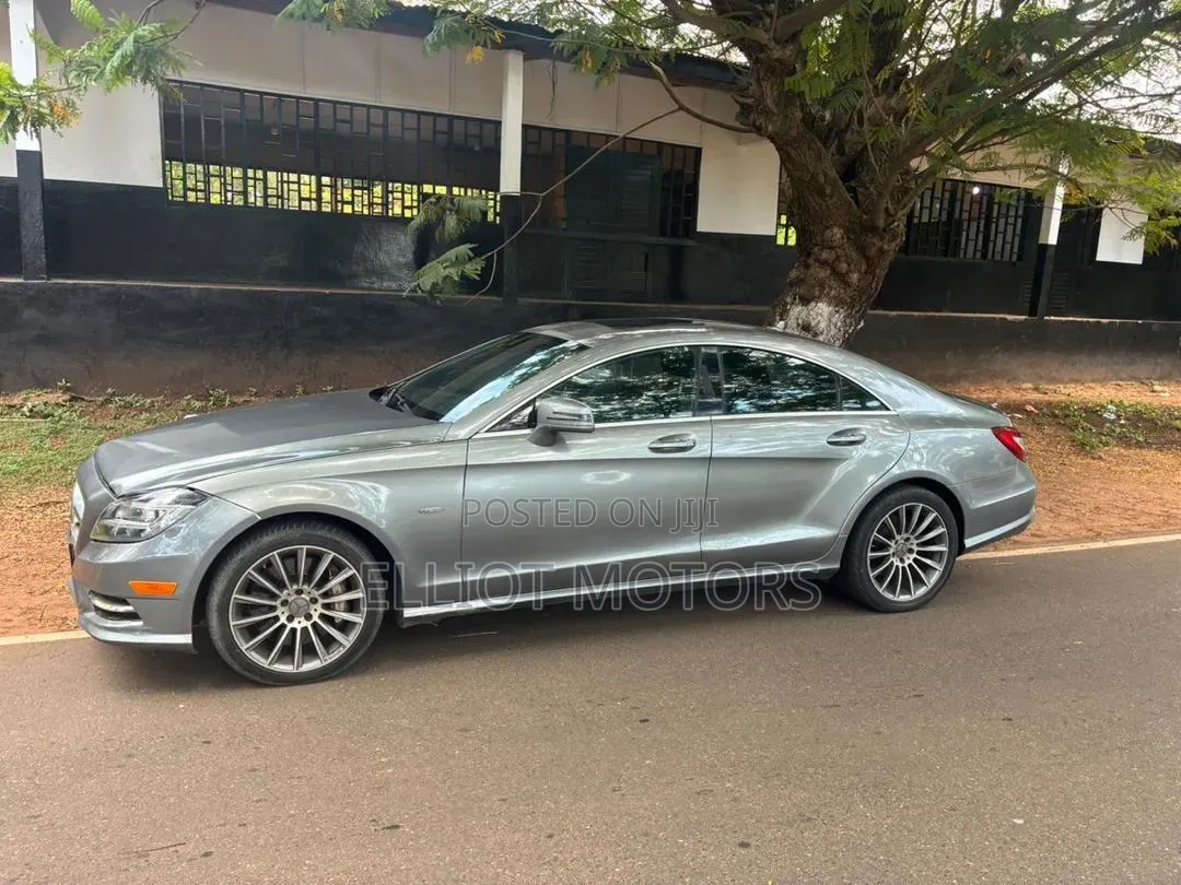 Mercedes-Benz CLS 550 2012 Silver